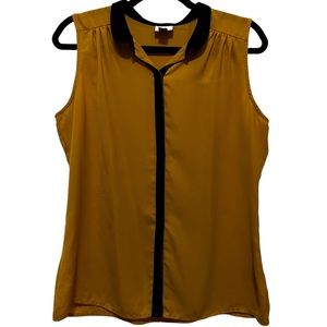 Worthington collared tank top.